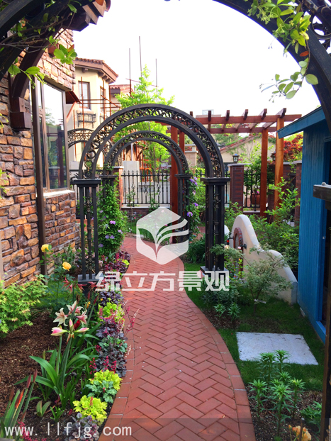 别墅庭院 别墅庭院