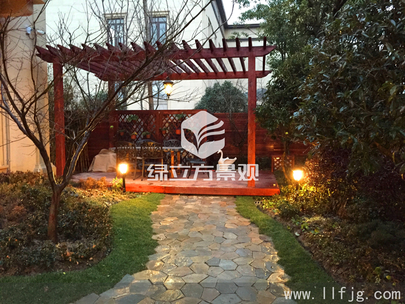 葡萄架、花园小路、不规则路、桂花、花园灯光